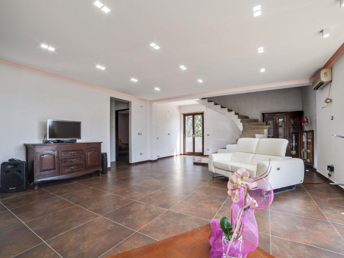 Belvilla By Oyo Modern Villa In Nissoria With Pool Экстерьер фото